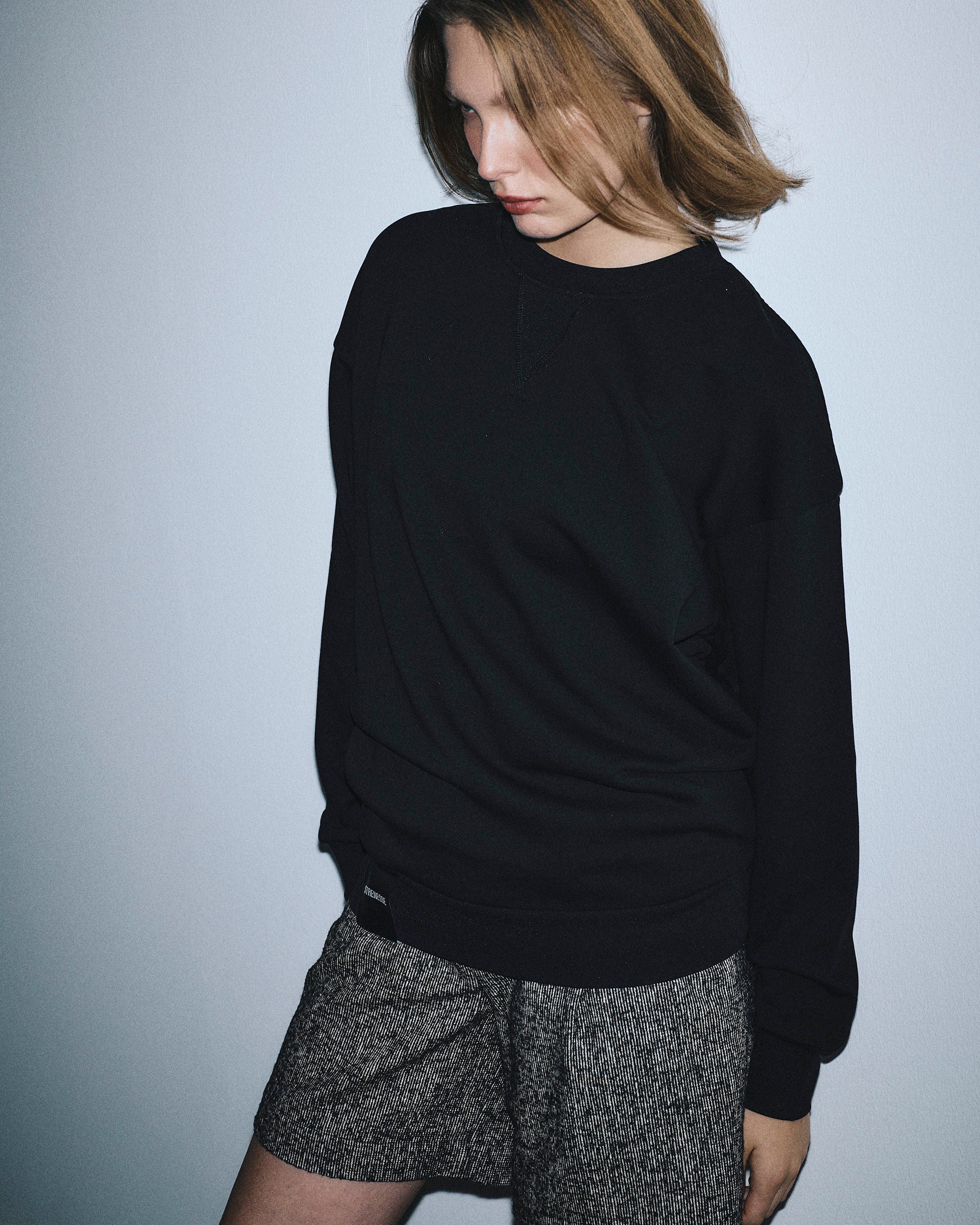 Sweatshirt mit Logo Etikett - unisex