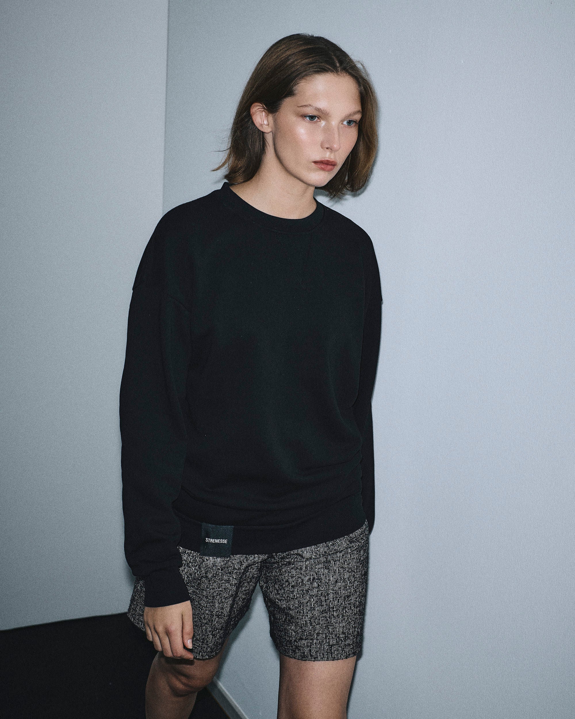 Sweatshirt mit Logo Etikett - unisex