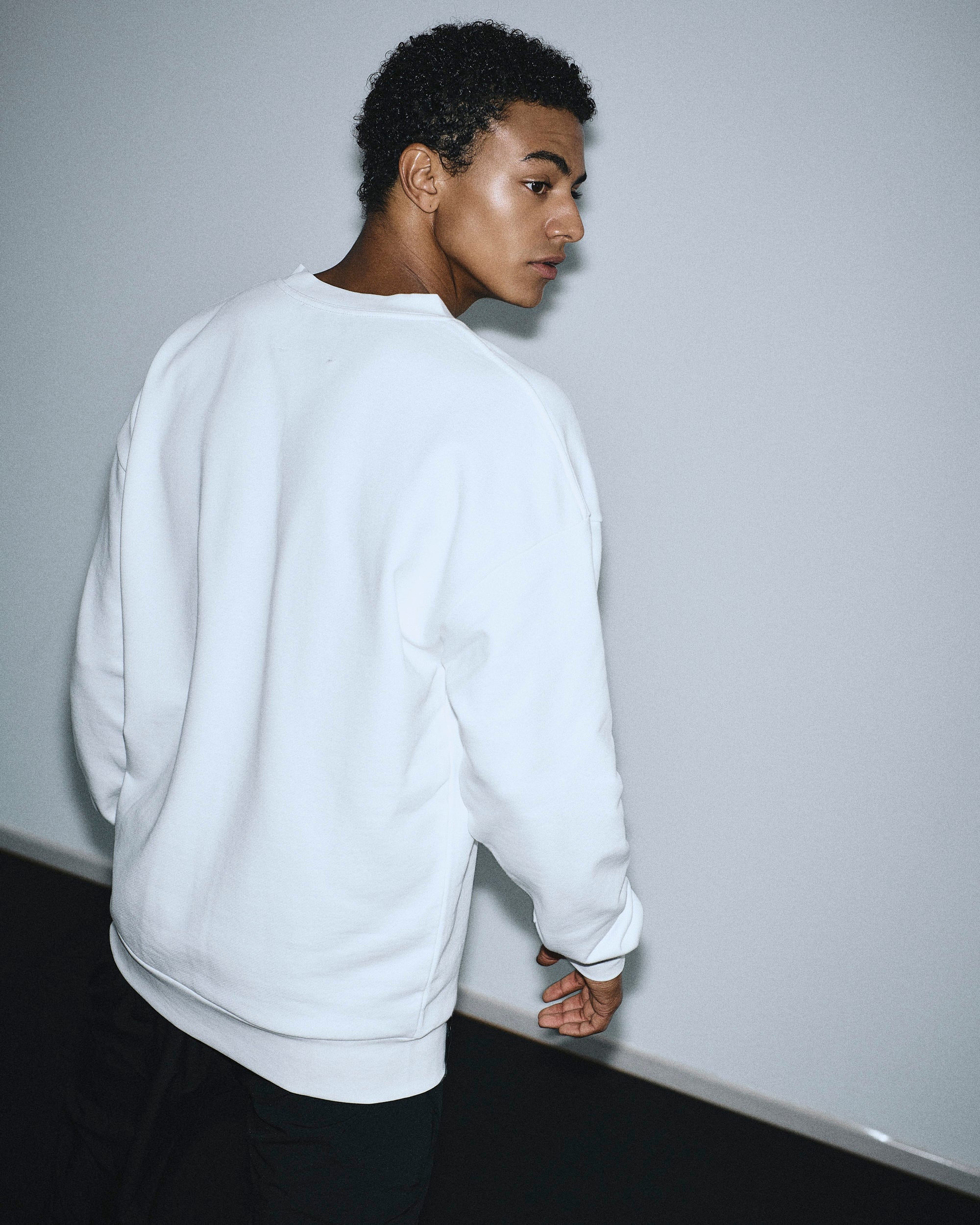 Sweatshirt mit Logo Etikett - unisex