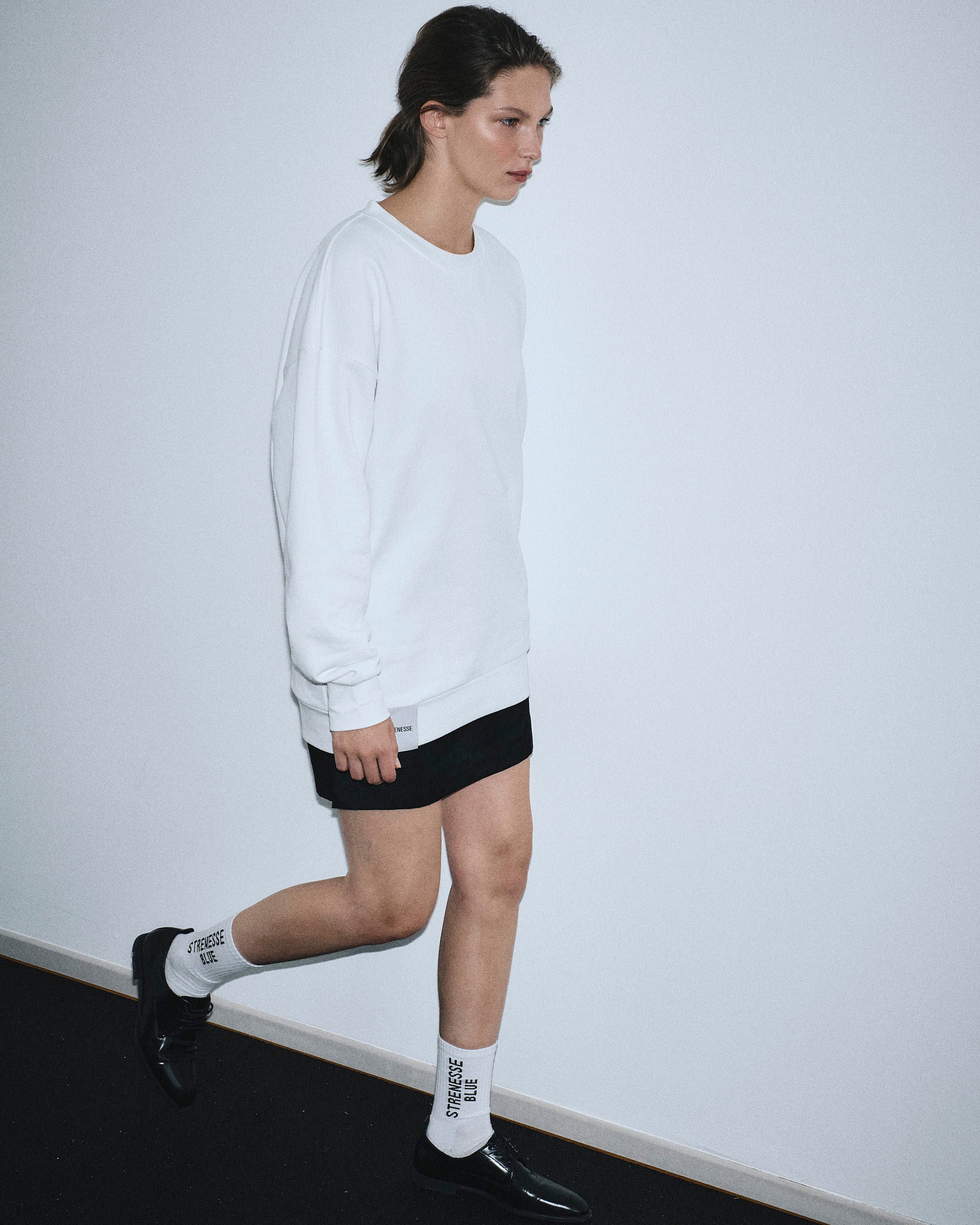 Sweatshirt mit Logo Etikett - unisex