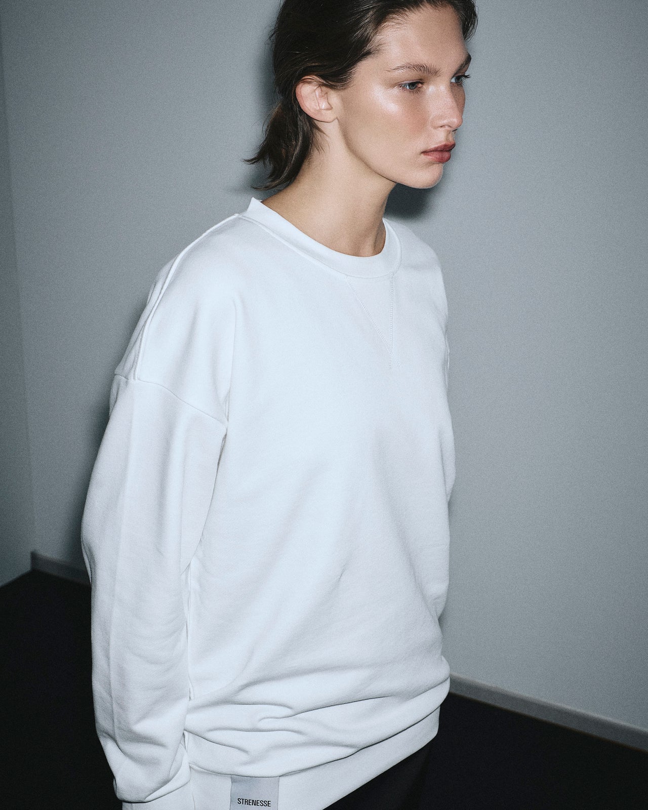 Sweatshirt mit Logo Etikett - unisex