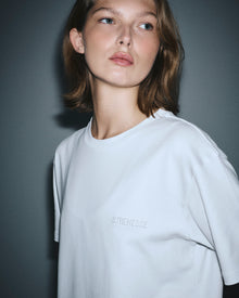 T-shirt mit Stickerei - unisex